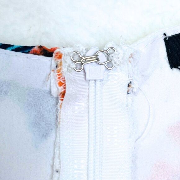 Women's Floral Spaghetti Strap White Mini Dress Size Large. - Picture 8 of 13